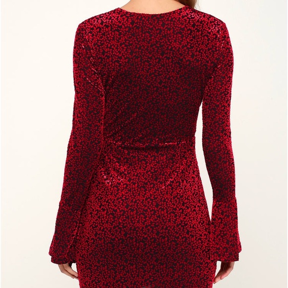 ❤️ Lulus C/MEO Breakthrough Black and Red Velvet Long Sleeve Tie-Front Dress - Picture 7 of 7